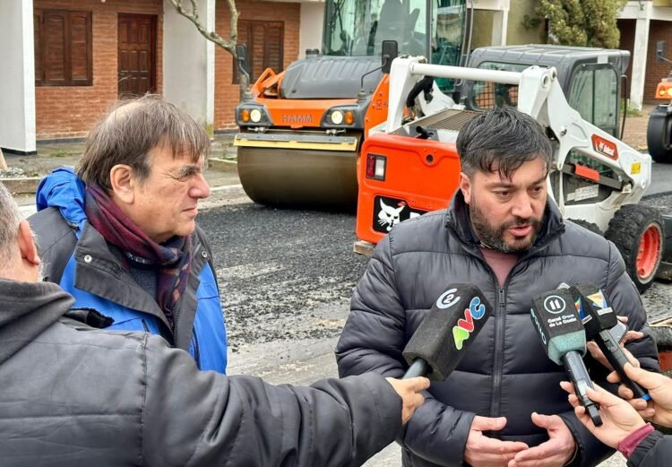 Obras: continúan los trabajos de repavimentación en Las Toninas