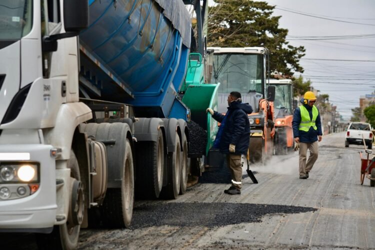 Obras: continúan los trabajos de repavimentación en Las Toninas