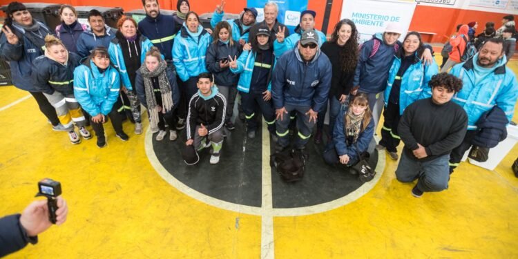 Se presentó el programa “Comunidades Sostenibles” en la EET N° 1 de Santa Teresita