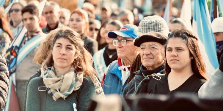 El equipo de (LSA) Lengua de Señas Argentina de la Municipalidad de La Costa está al servicio de la comunidad