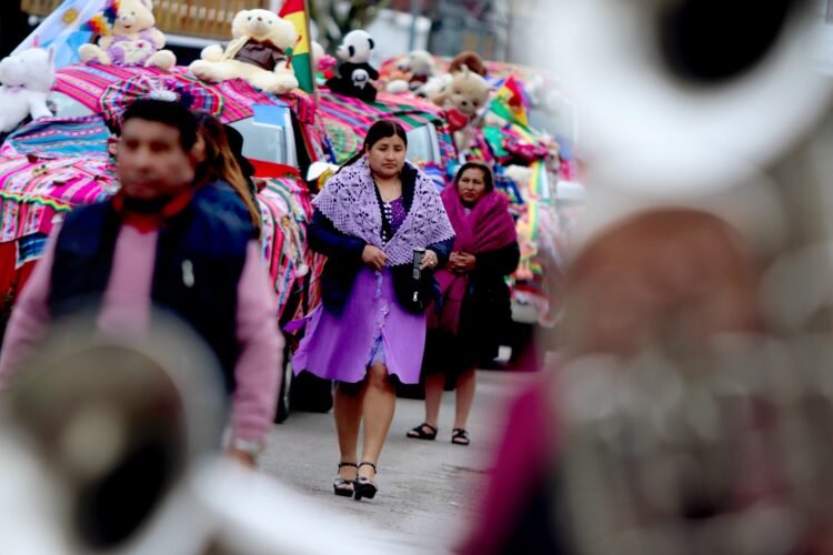 La comunidad boliviana celebró la 22° Fiesta en honor a la Virgen de Urkupiña