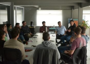 Se llevó adelante la primera reunión de productores de cerveza artesanal, licores y destilados de La Costa