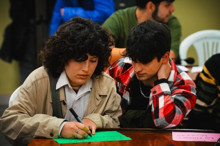 Con estudiantes de La Costa, sesionó el Parlamento Juvenil del Mercosur en el Concejo Deliberante