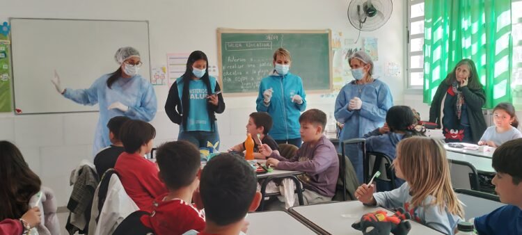 El programa de Salud Bucal llegó a la Escuela Primaria N° 11 de Lucila del Mar