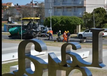 Continúan los trabajos del Plan Municipal de Bacheo en Santa Teresita