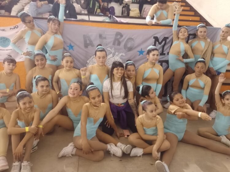 La Escuela Municipal de Aeróbica de La Costa triunfa en el Torneo Nacional de Gimnasia