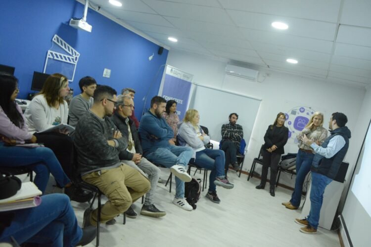 Personal de la Secretaría de Producción, Empleo y Trabajo se capacitó sobre el manejo de herramientas tributarias