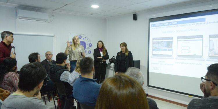 Personal de la Secretaría de Producción, Empleo y Trabajo se capacitó sobre el manejo de herramientas tributarias