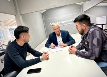 Fomento del trabajo local: reunión con autoridades de UOCRA La Costa