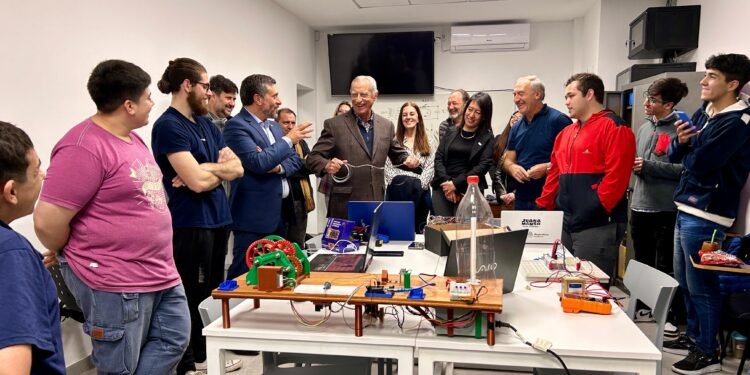 Se firmó el convenio para seguir brindando el acompañamiento a las carreras de la Universidad Atlántida Argentina