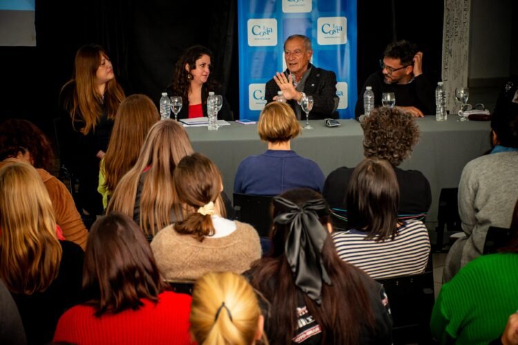 Provincia realizó una capacitación para brindar herramientas relacionadas a la problemática del suicidio