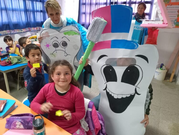 El programa de Salud Bucal llegó a la Escuela Primaria N° 15 de San Bernardo