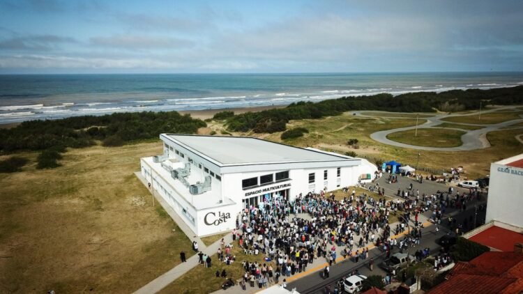 Comenzó la 51° edición de la Feria Provincial de Educación, Arte, Ciencias y Tecnología en La Costa