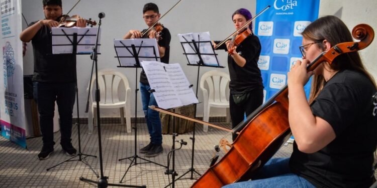 Comenzó la 51° edición de la Feria Provincial de Educación, Arte, Ciencias y Tecnología en La Costa