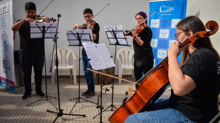 Comenzó la 51° edición de la Feria Provincial de Educación, Arte, Ciencias y Tecnología en La Costa