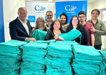 Producción costera: más de 2500 elementos de indumentaria quirúrgica fueron entregados al Sistema de Salud