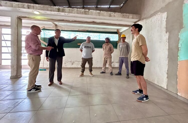 Obras: La Municipalidad construye un Salón de Usos Múltiples en la Escuela de Educación Especial N° 501 de Mar de Ajó