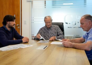 La Municipalidad firmó un acuerdo con Provincia para comenzar a construir 29 viviendas en La Costa