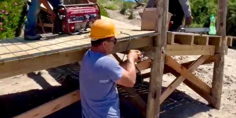 Se trabaja en el Plan de Bacheo y en el mantenimiento de las bajadas a la playa