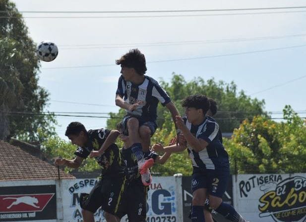 Las chicas de Mar de Ajó se coronaron campeonas del Futsal Femenino