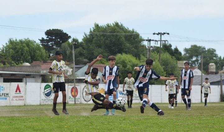 Las chicas de Mar de Ajó se coronaron campeonas del Futsal Femenino
