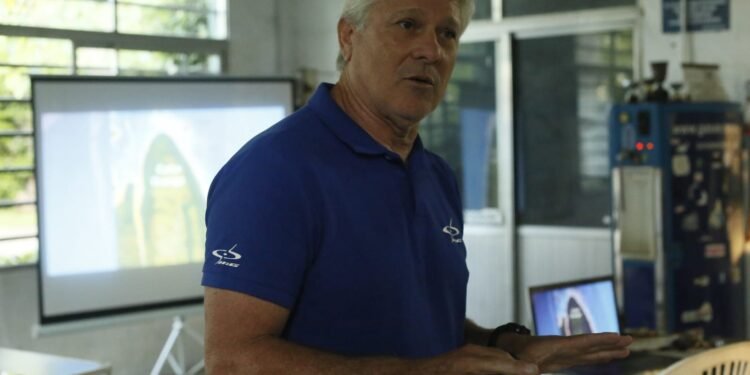 De Brasil a Argentina en kayak: Adelson Carneiro Rodrigues dará una charla en San Clemente del Tuyú