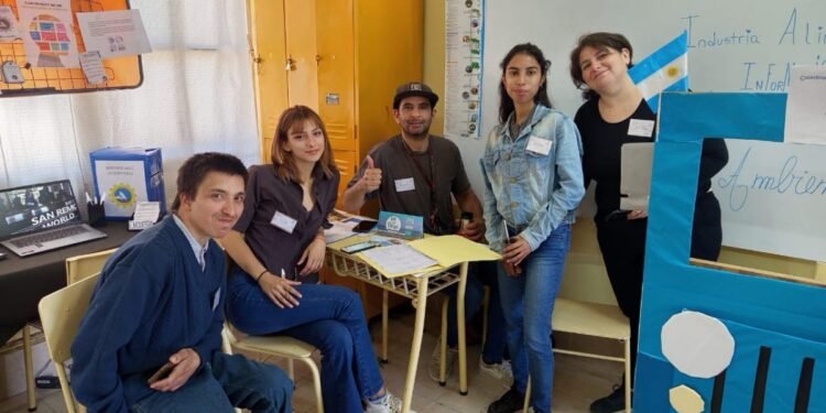 El Centro de Formación Profesional Nº 403 realizó una muestra educativa en su 15° aniversario