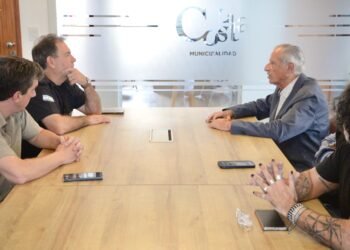 El intendente De Jesús se reunió con el ministro de Seguridad bonaerense Javier Alonso