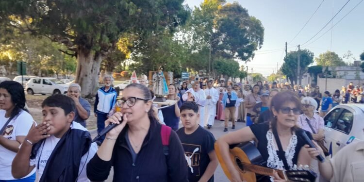 La comunidad católica vivió con fervor el nuevo aniversario del Santo Patrono San Clemente Romano