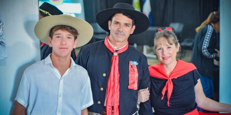 Se desarrolló la charla sobre soberanía y recursos navegables a cargo de Julio Urien en San Clemente del Tuyú