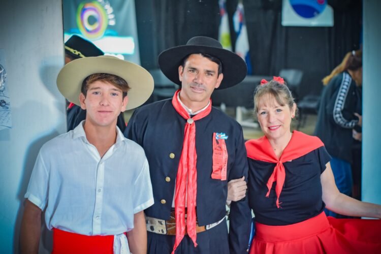 Se desarrolló la charla sobre soberanía y recursos navegables a cargo de Julio Urien en San Clemente del Tuyú