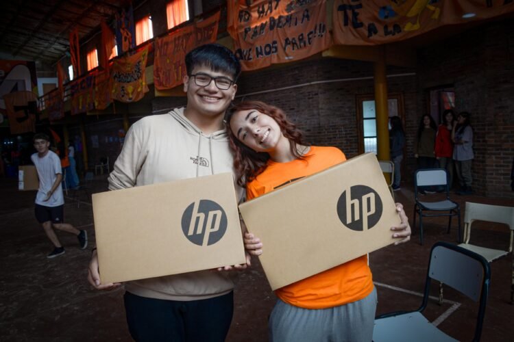 La Municipalidad de La Costa reconoció a participantes de las Olimpiadas Escolares