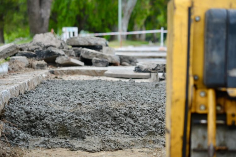 Plan municipal de bacheo: trabajos simultáneos en San Clemente y Mar de Ajó