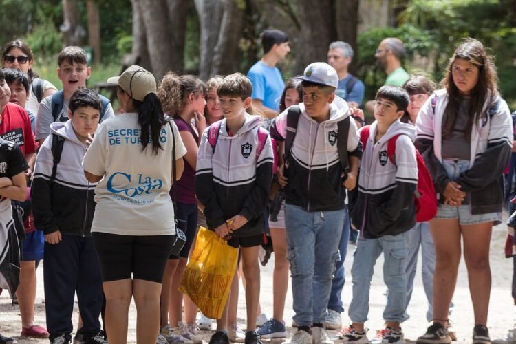 Más de 800 estudiantes disfrutaron de una experiencia educativa en el Vivero Cosme Argerich