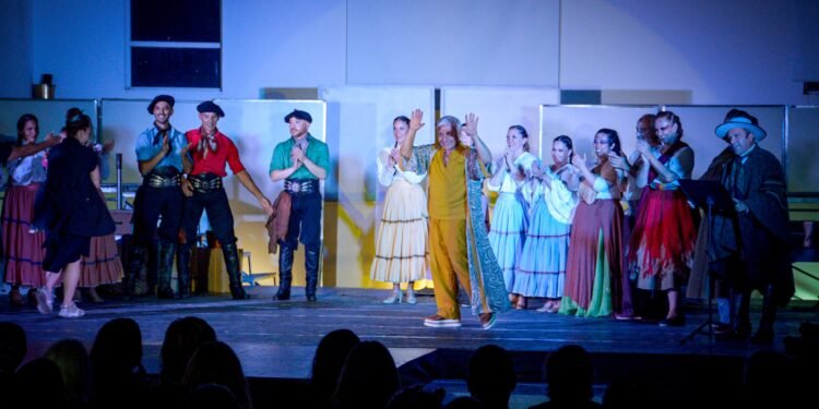 Se presentaron las obras finales de la carrera de Intérprete en Danzas Folklóricas y Tango de la UNA