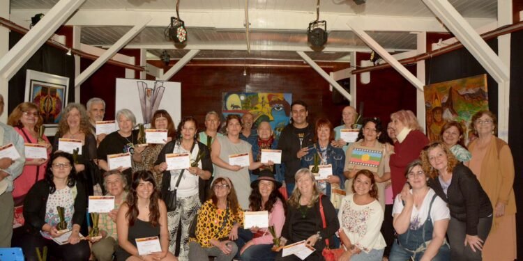 La Cooperativa “La Minga de Mar” reconoció a artistas locales