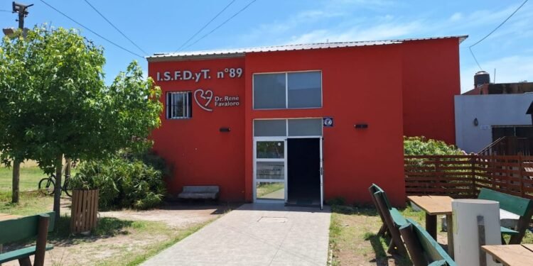 El Instituto N°89 “Dr. René Favaloro” abrió la inscripción para el ciclo lectivo 2025