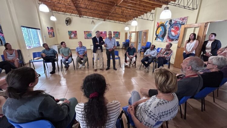 Más de 900 alumnas y alumnos recibieron su título este miércoles en el Centro de Formación Laboral 401