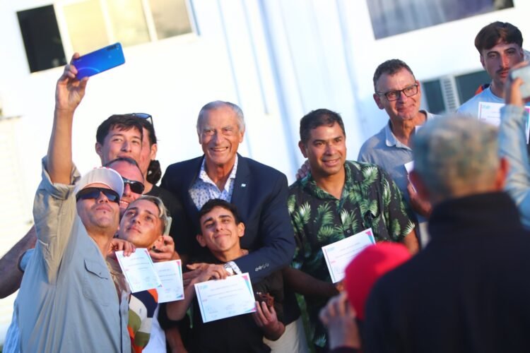 Más de 900 alumnas y alumnos recibieron su título este miércoles en el Centro de Formación Laboral 401