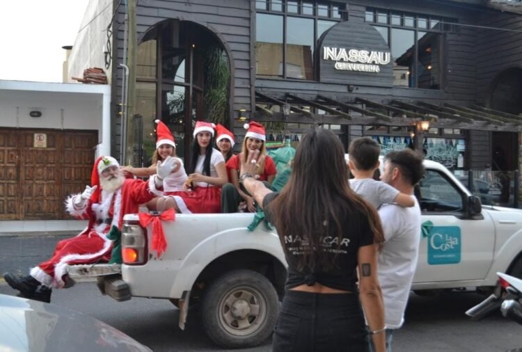 Este lunes, Papá Noel recorrerá las calles de Santa Teresita