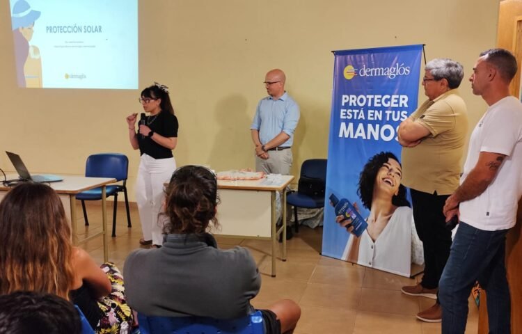 Se realizó una charla preventiva sobre el cuidado de la piel para guardavidas