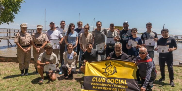 La Escuela de Náutica de San Clemente entregó sus primeros certificados