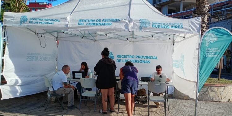 Los móviles del Registro Provincial de las Personas continúan recorriendo las localidades