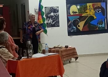 Arte en Las Toninas: Cierre a sala llena de la muestra “Embarcados en un viaje anticolonial”