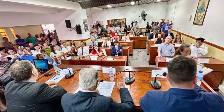 Juan de Jesús inauguró el período Nº 42 de Sesiones Ordinarias del HCD de La Costa