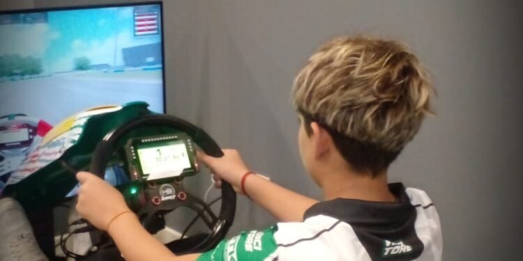 Dino Palmarochi se prepara para el Round 2 de la IAME Series junto al equipo OTK Kart Racing Argentina