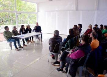 La Municipalidad de La Costa avanza en la optimización del sistema de salud: Jornada de capacitación sobre recupero de costos