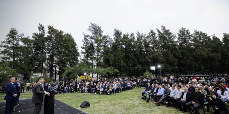 “500 días sin obra pública”: La Costa acompañó al gobernador Kicillof en su reclamo al Gobierno nacional
