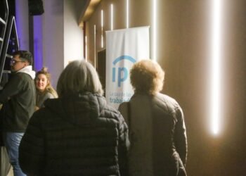 EL IPS Y EL INSTITUTO CULTURAL LANZARON EN PEHUAJÓ EL PROGRAMA “TEATRO EN MOVIMIENTO PARA LA TERCERA EDAD”