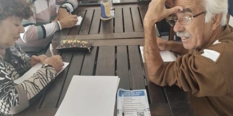 Talleres culturales y expresivos para personas adultas mayores